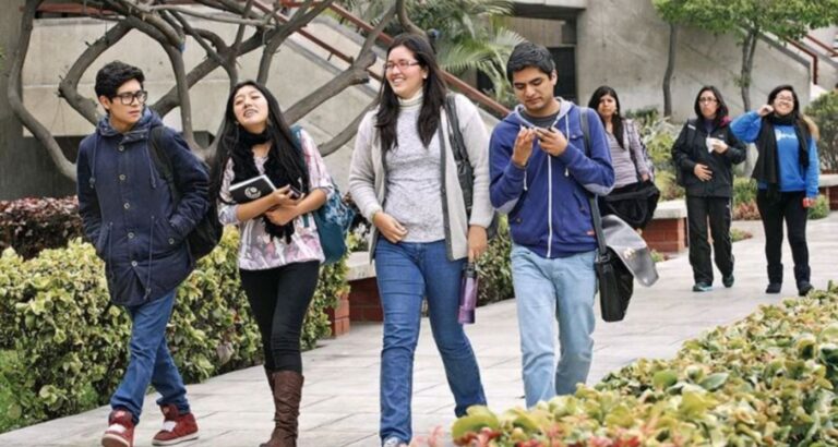 Rectores solicitan a Dina Boluarte pronunciarse tras contrarreforma universitaria