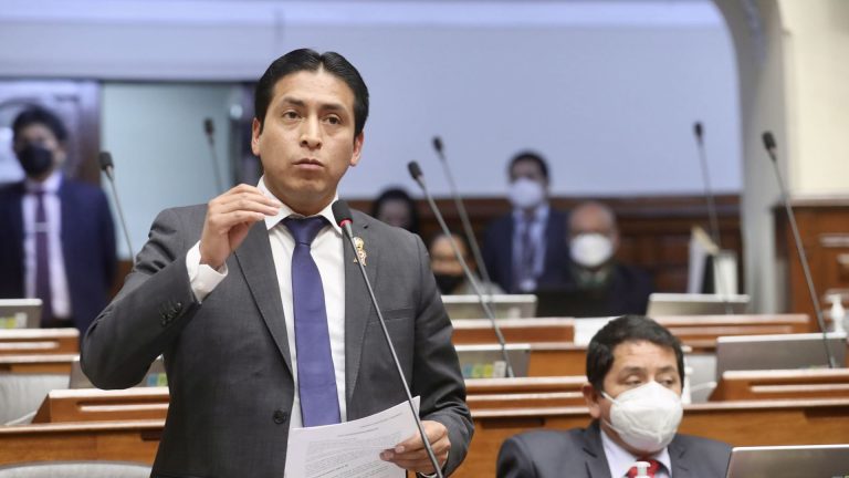 Freddy Díaz es inhabilitado para ejercer función pública por 10 años