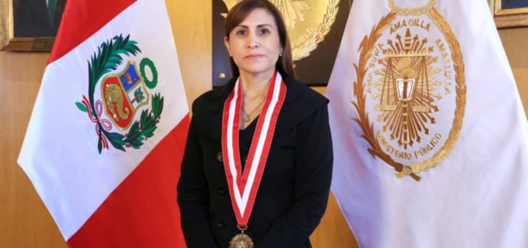 Fiscalía inicia investigación contra Dina Boluarte por genocidio