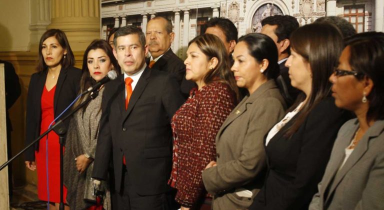 Fuerza Popular invoca al Congreso adelantar elecciones al 2023