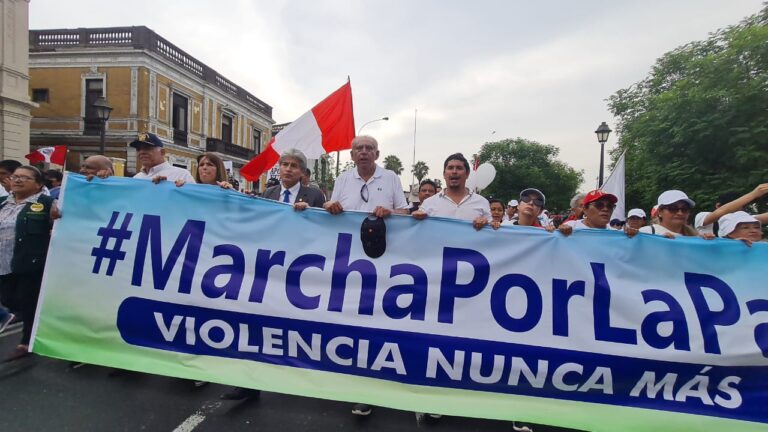 Cientos de personas en Lima y regiones participaron en la ‘Marcha por la Paz’