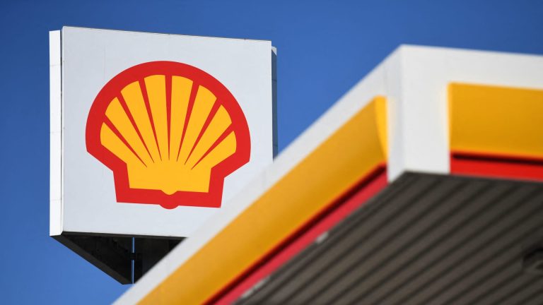 Ecologistas demandan a Shell por deficiencia en plan climático