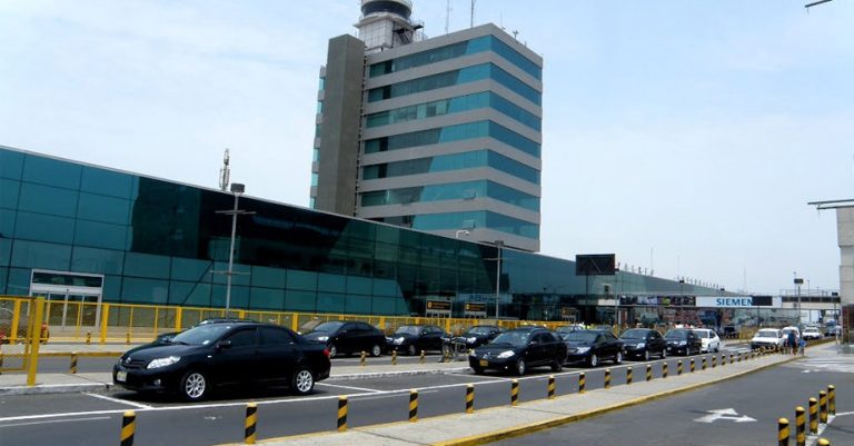 Aeropuerto Jorge Chávez: Nuevas normas  para el uso de la playa de estacionamiento