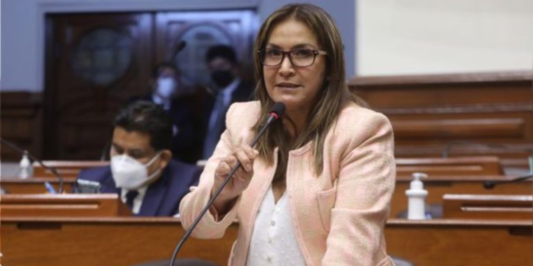 Ministerio Público inicia investigación contra Magaly Ruiz por recortar sueldo de sus trabajadores 