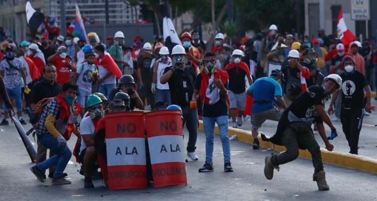 Estados Unidos reconoce abuso policial durante las protestas