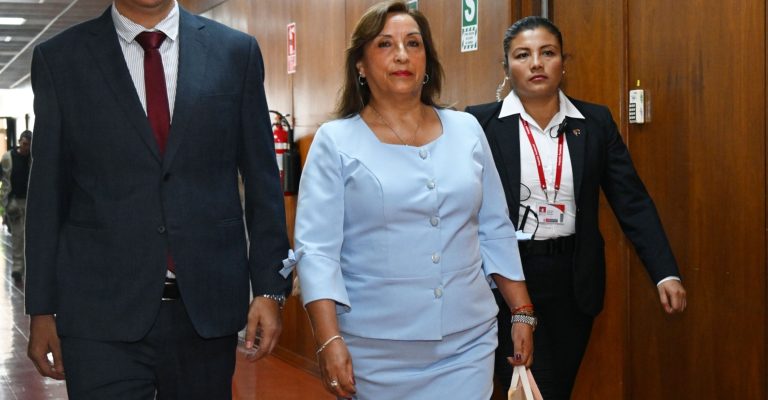Pedido de vacancia presidencial contra Dina Boluarte cada vez más lejos