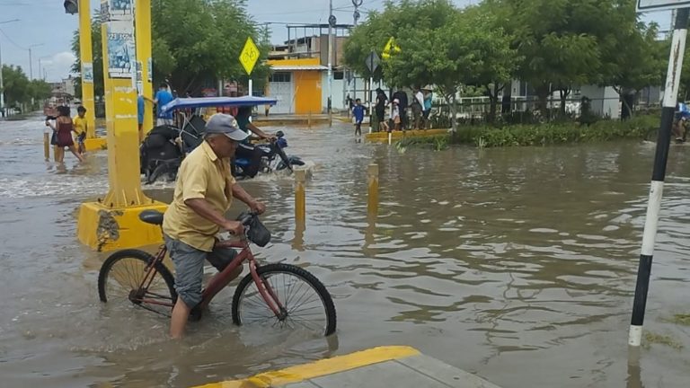 Sector turístico perderá aproximadamente 800 mil soles diarios por recientes lluvias en Piura