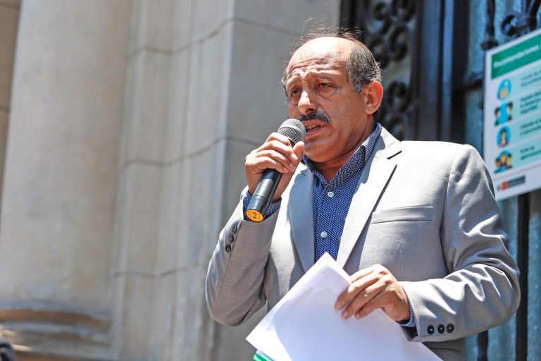 Congreso: Héctor Valer se mostró en desacuerdo con el bono parlamentario hacia los trabajadores