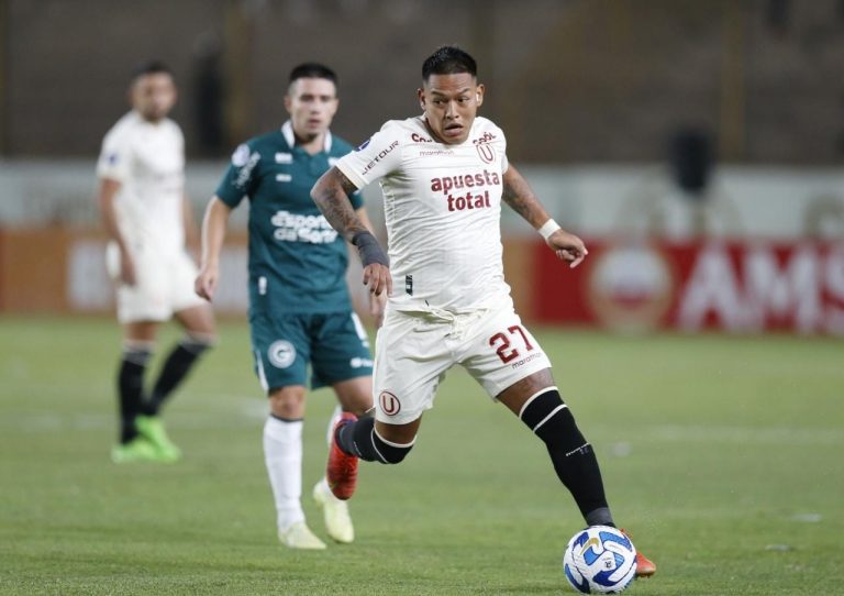 Universitario sale en busca de los 3 puntos esta noche por la Sudamericana