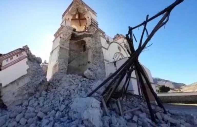 Alcalde de Caylloma solicitó ayuda para reestructurar las edificaciones del Colca tras fuerte sismo 
