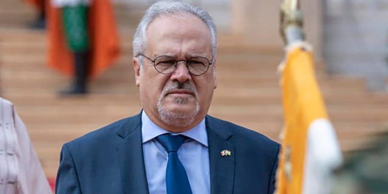 Embajador francés en Níger se Retira tras prolongadas Semanas de Tensión