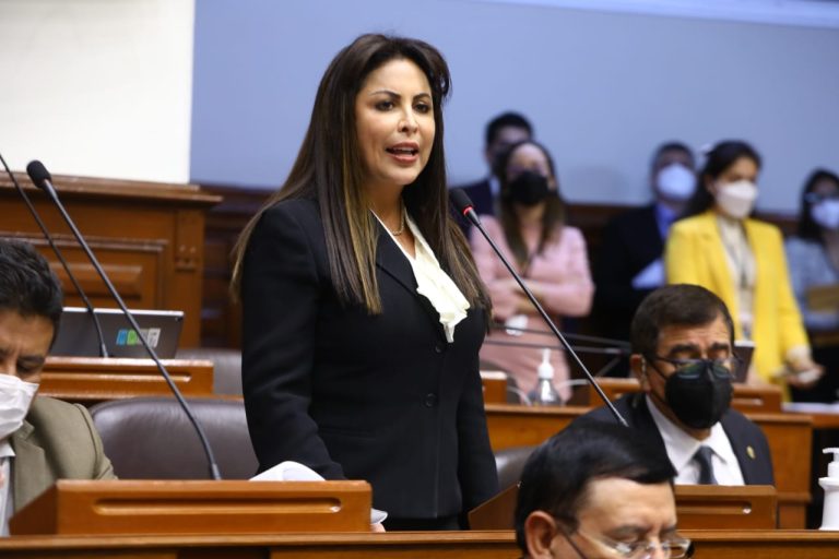 Congreso: aprueban moción impulsada por Patricia Chirinos contra la JNJ