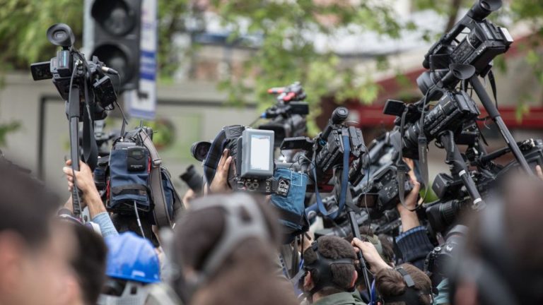 Sociedad Interamericana de la Prensa criticó las facultades legislativas del Ejecutivo que atenta contra la libertad de prensa