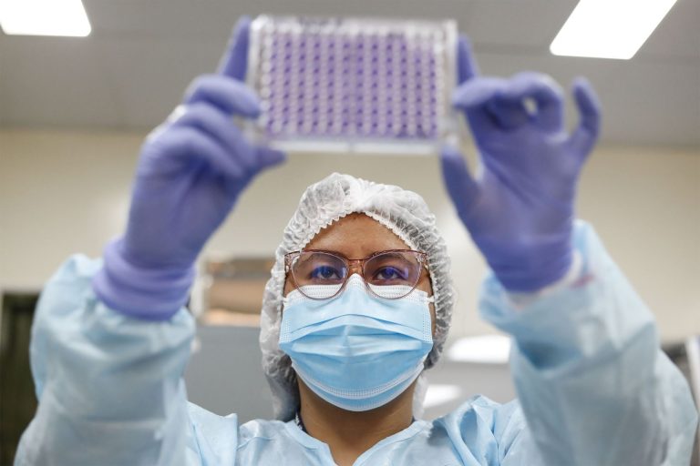 COVID-19: Ministerio de Salud identificó 11 casos de la variante “Eris”