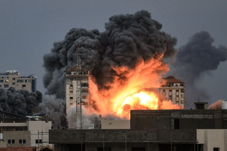 Crisis en Palestina e Israel: Cientos de Víctimas y Desaparecidos Tras Ataque de Hamas