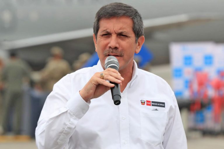 Jorge Chávez informó que no hay evidencia que el armamento usado por delincuentes ecuatorianos pertenezca a las FF.AA. del Perú