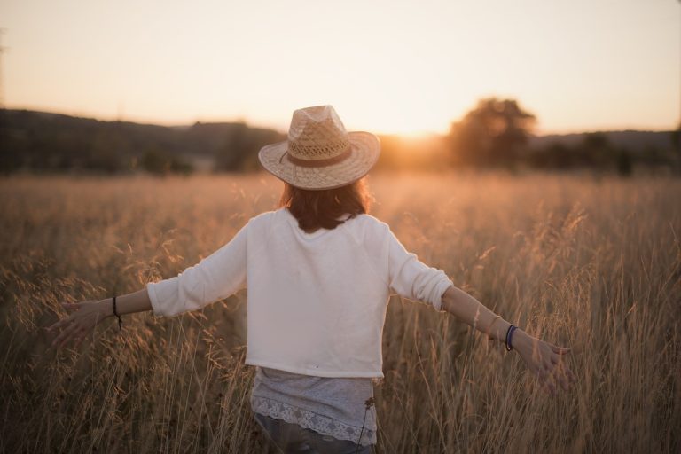 Afirmaciones e intenciones: cómo alcanzar tus metas espirituales.