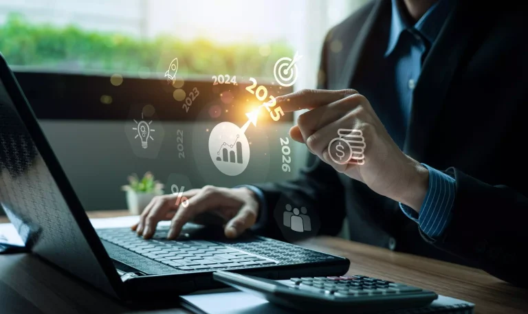 Desde 1990, el marketing digital ha permitido a las marcas alcanzar a su audiencia de forma global y efectiva.