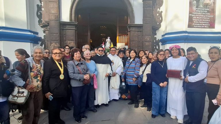 Peregrinación en honor a la Virgen del Carmen