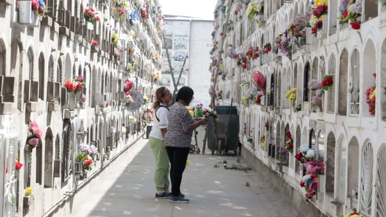 ¿Santos o difuntos?: La clara distinción entre las conmemoraciones de noviembre