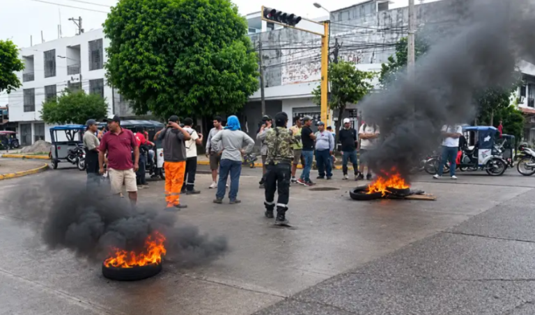 Alza de combustibles provoca protestas en cuatro regiones