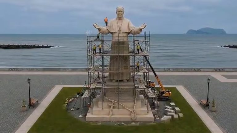 Municipalidad del Callao construirá una estatua de 15 metros en honor papal