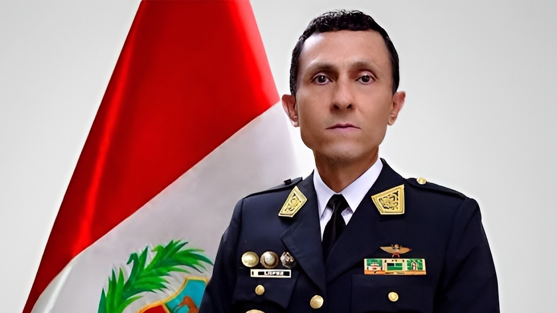 Fredy López será el nuevo comandante general de la PNP – Santa Rosa Radio Tv