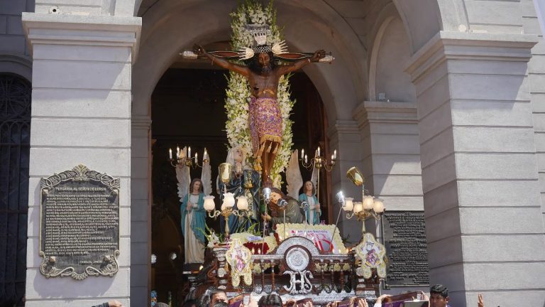 Señor de Luren inicia sus celebraciones con novenas y procesiones en Ica